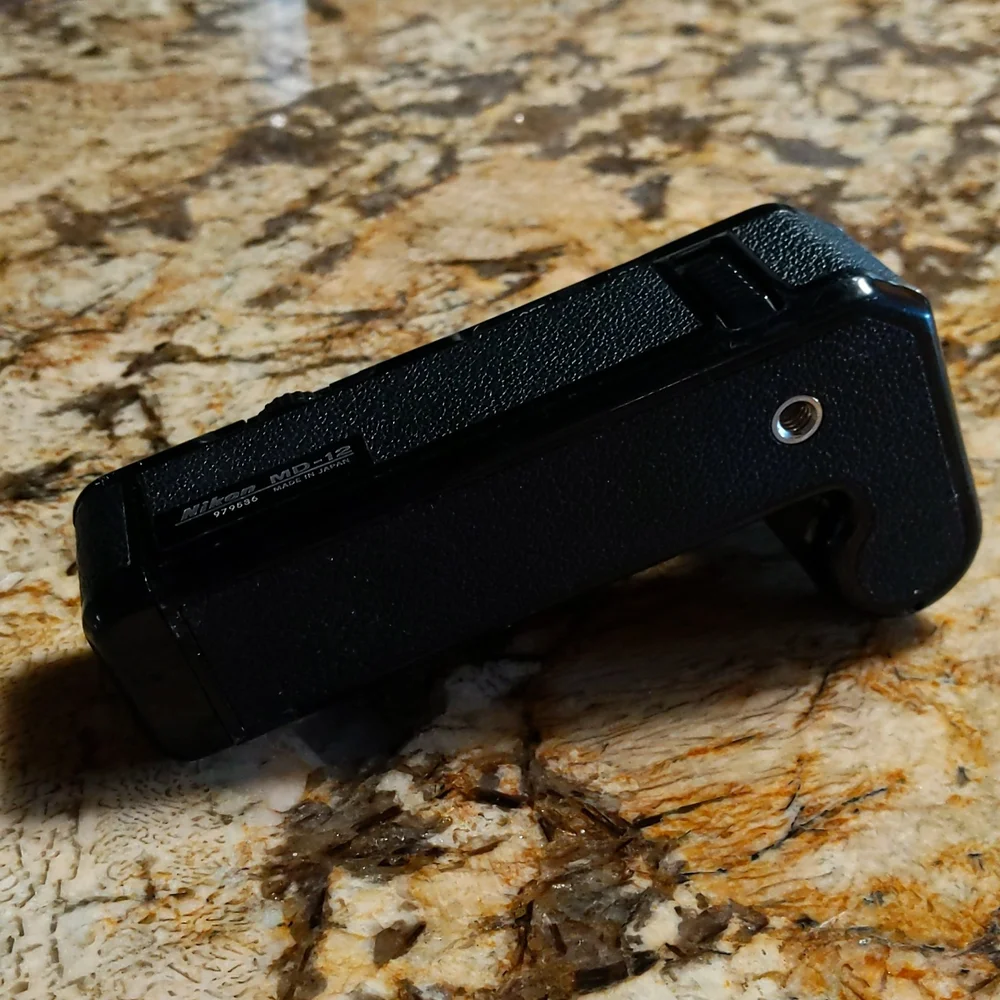 Nikon MD-12 original